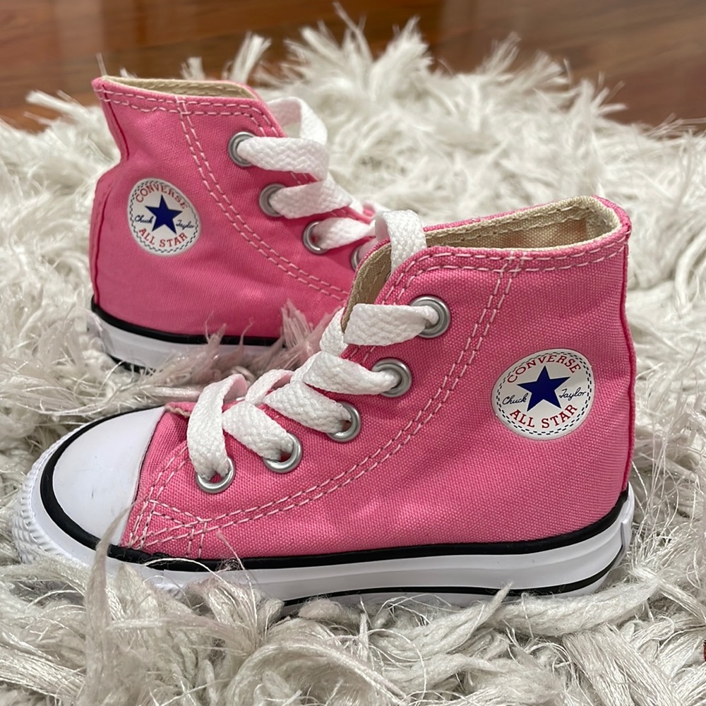 Converse high top pink toddler girls size 4 shoes, never worn